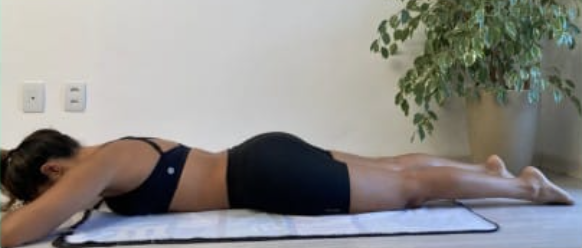 Decúbito ventral joelhos estendidos